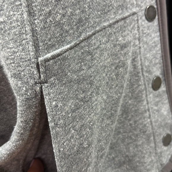 UpWest Snap Front crop hoodie,wide arm, knit cuffs,pockets,fleece like lining - Picture 3 of 13